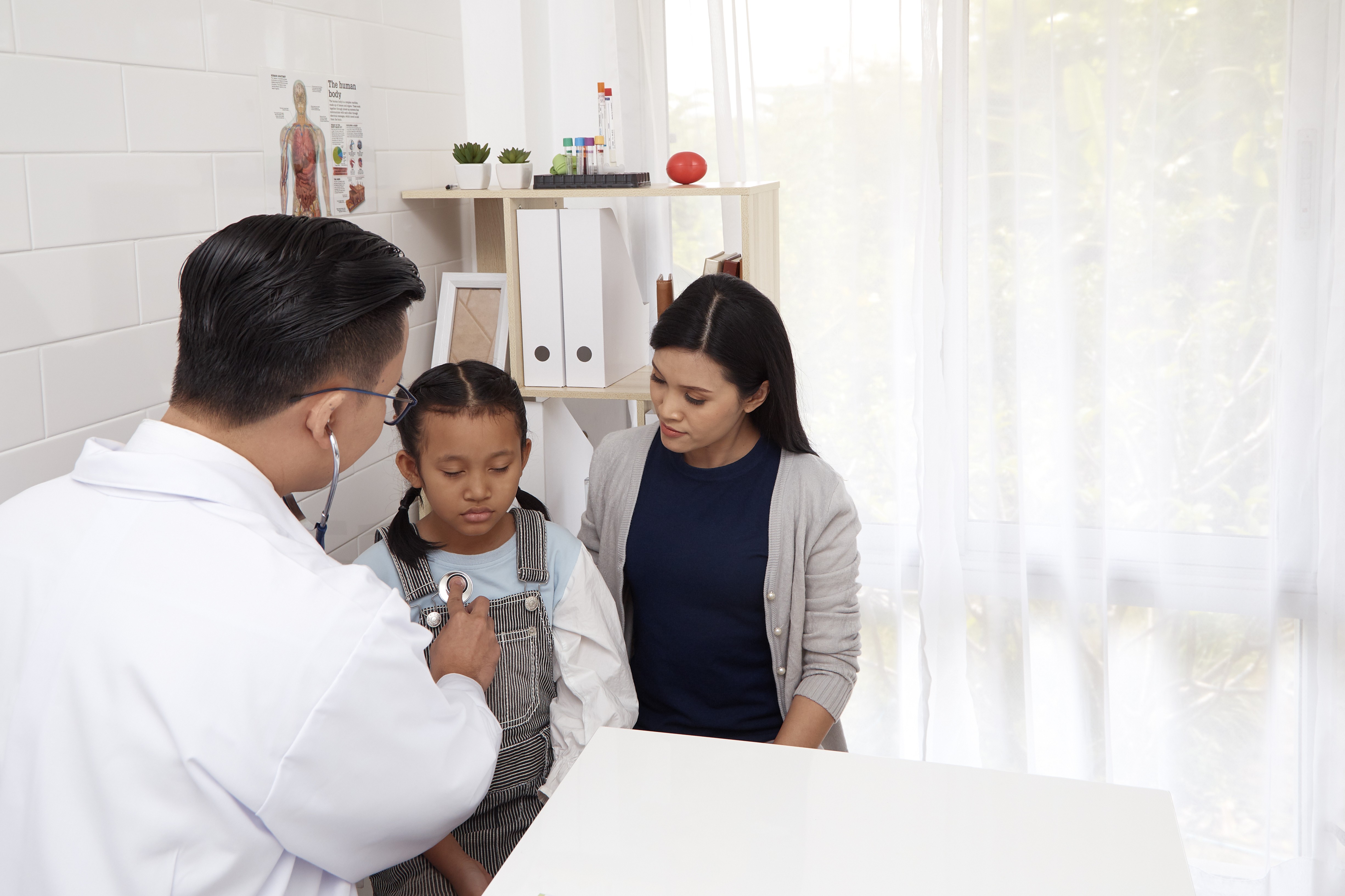 diare anak, penyebab diare, gejala diare, cara mengatasi diare, oralit untuk anak, diare rotavirus, Bunda, si Kecil